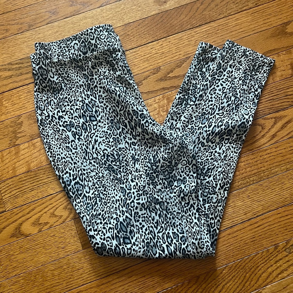 Chico's Brigitte So Slimming Leopard Print Ankle Pants Size 0R/4R
